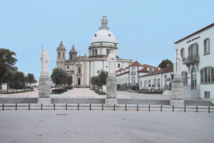 Basilika auf dem Monte Sameiro, im umligenden Bergland von Braga